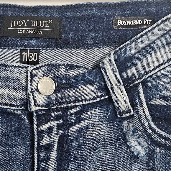 Judy Blue Women's Boyfriend Fit Denim Jeans 11/30 Distressed Blue Casual - Picture 4 of 7